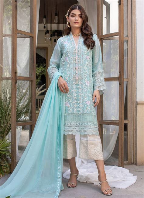 Latest Pakistani Lawn Brands Designer Dresses Collections 2022 2023