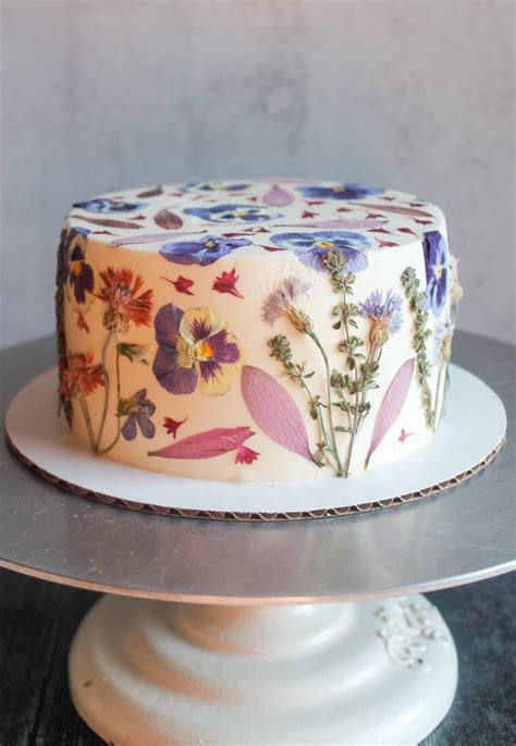 Pressed Botanicals Party Cake Pretty Birthday Cakes Edible Flowers