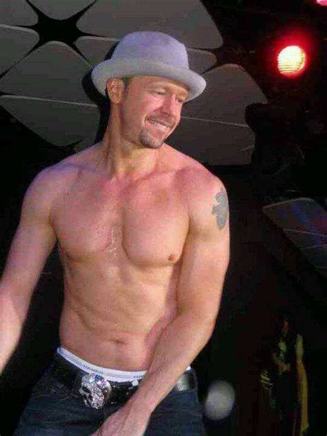 Pin On Donnie Freakin Wahlberg Oh My