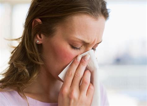 9 Tips To Get Rid Of Runny Or Stuffy Nose Symtomps At Home Knowinsiders