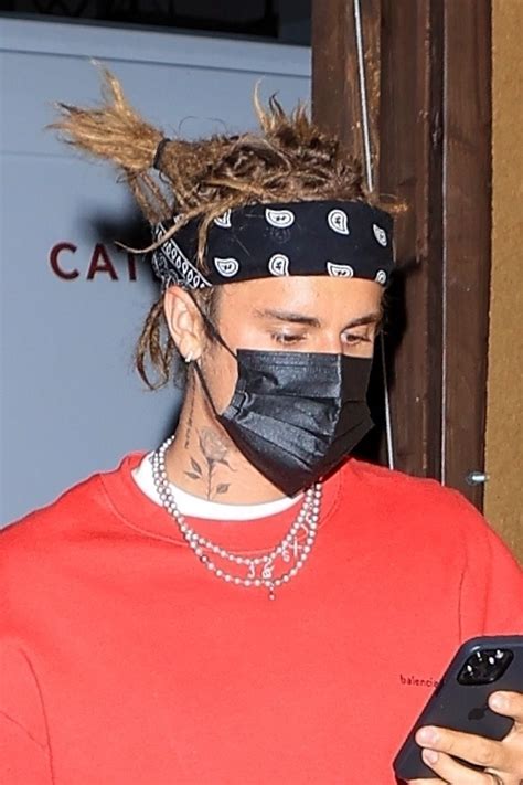 Justin Bieber Sticks With Dreadlocks Despite Criticism