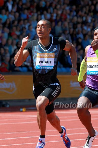 Vicaut a frappé fort sur 100m samedi à charléty avec 9''95. Christophe Lemaitre wins 200m in stirring battle with ...