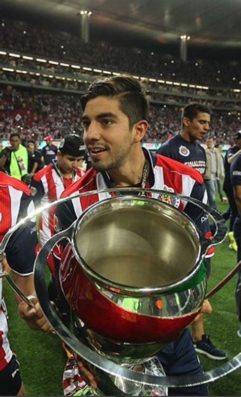 Rodolfo pizarro, un 'sport billy' rojiblanco. Rodolfo Pizarro | Pizarro chivas, Chivas rayadas, Imagenes ...
