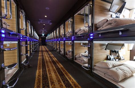 Tsuma ga onsen de circle nakama no nikubenki ni natta no desu ga… anime edition. 13 of the coolest capsule hotel rooms around the world | Metro News