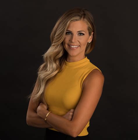 Samantha Ponder Is Contributor For The Six Time Emmy Award Winning