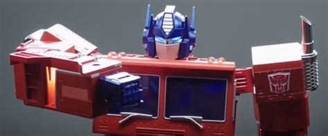 Hasbro Unveils Us700 Self Transforming Optimus Prime Voiced By Peter