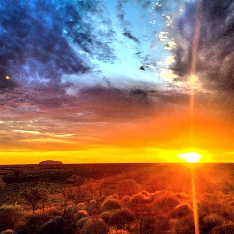 Early Morning Sunrise Photo Of Uluru Australia Pinterest Sunrise