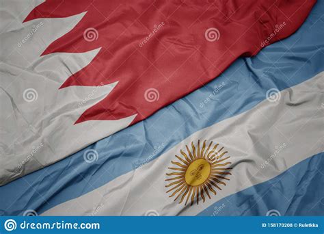 Sowohl die confederación argentina, die argentinische konföderation als auch das eigenständige buenos aires. Bunt Schwellende Flagge Von Argentina Und Nationale Flagge ...