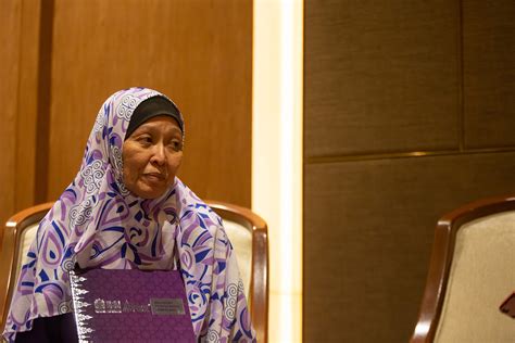 Amdi.usm has a high google pagerank and bad results in terms of yandex topical citation index. USM News Portal - ROSEFAEZAH TERIMA APC ALLAHYARHAM SUAMI