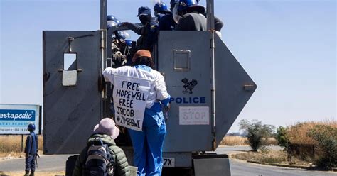 Zimbabwe Sadc Au Should Denounce Crackdown Human Rights Watch