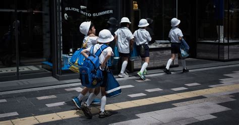Suicides Among Japanese Children Reach Highest Level In 3 Decades The