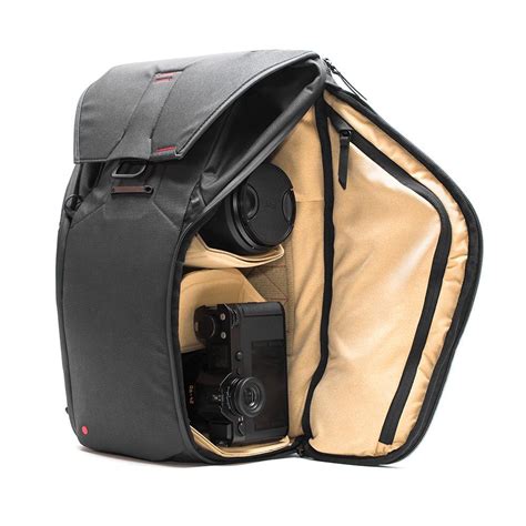 The peak design everyday backpack is a truly stylish bag with some great features. New: Peak Design for Leica backpack - Leica Rumors