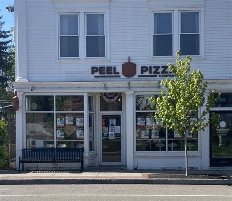Hingham Downtown Shops Celebrate The Class Of 2020 Hingham Anchor