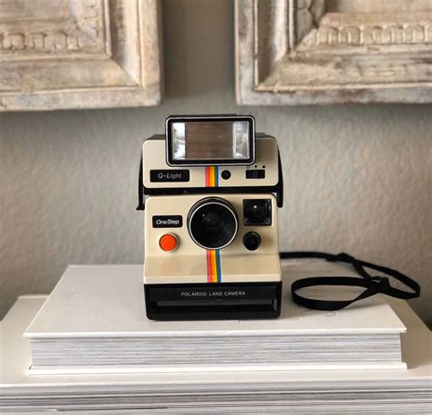 Vintage Working One Step Polaroid Land Camera Sx 70 With Flash