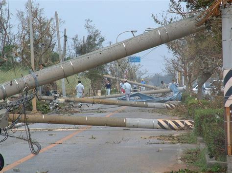 Search for text in url. 台風16号に続き、台風17号が沖縄・与那国島を襲撃 ...