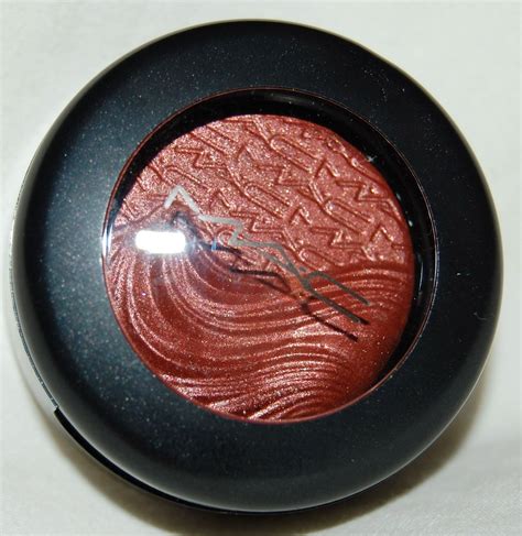 Beauty Squared MAC Magnetic Nude Extra Dimension Eyeshadows Amorous