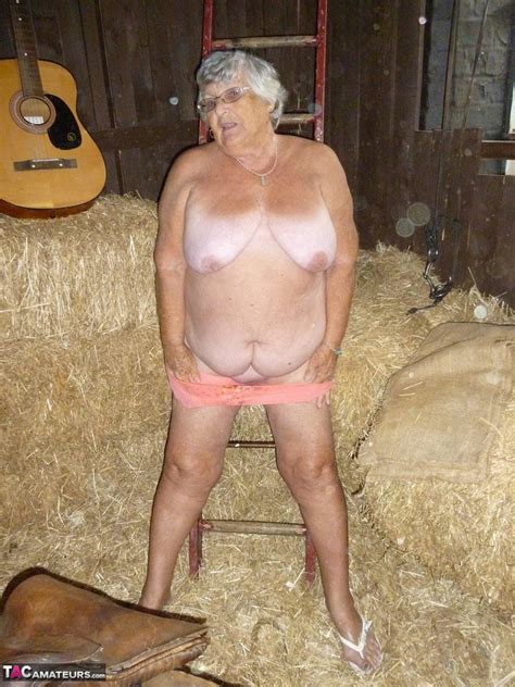 Granny Frolics In The Hay Porn Pictures Xxx Photos Sex Images 2683712 Pictoa