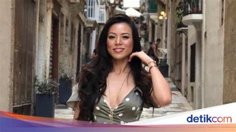 Sosok Wanita Cantik Yang Tunangannya Direbut Putri Beatrice