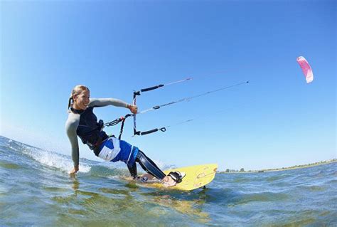 Try Kitesurfing On Your Next Visit To Emerald Isle Nc Feel The Rush