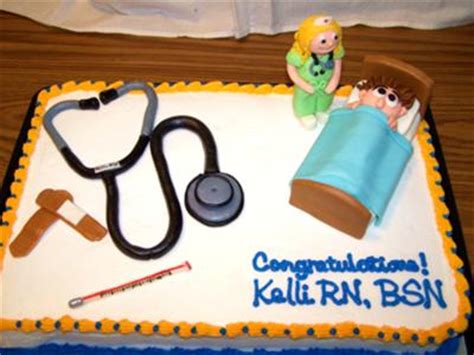 Nurses Graduation Cakes | http://www.cake-decorating-corner.com/
