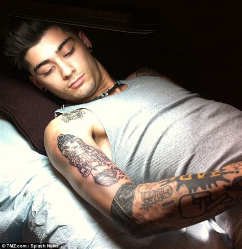 Zayn Malik Permanently Cements His Love For Perrie Edwards¿ As He