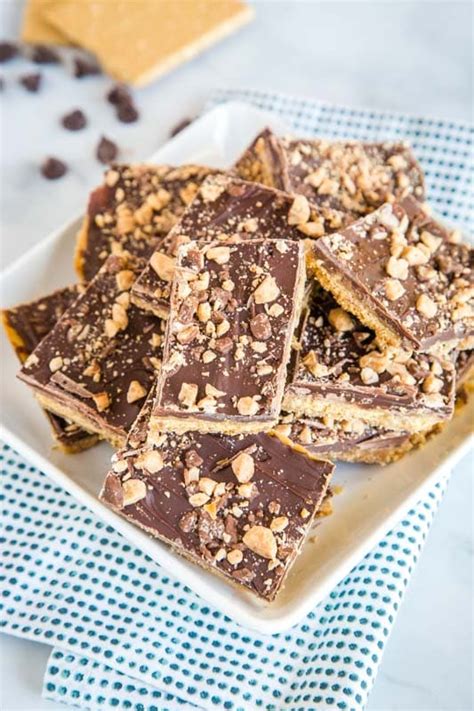 Easy Graham Cracker Toffee Christmas Crack Dinners Dishes And Desserts