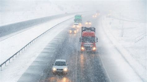 Uk Weather Disruption Expected As Britain Braces For Up To 10cm Of