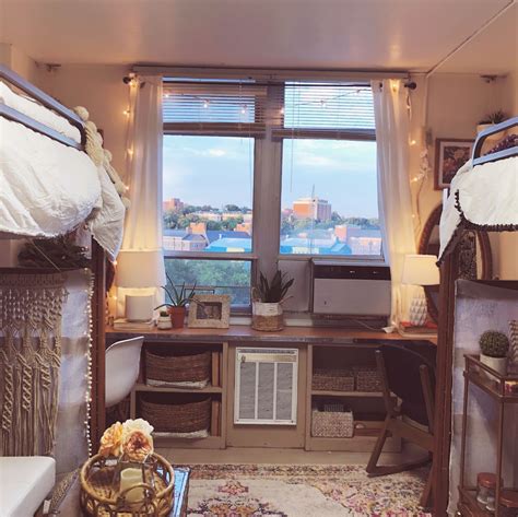 14 Dorm Room Ideas For Girls That Are Melting Our Minds Dorm Room