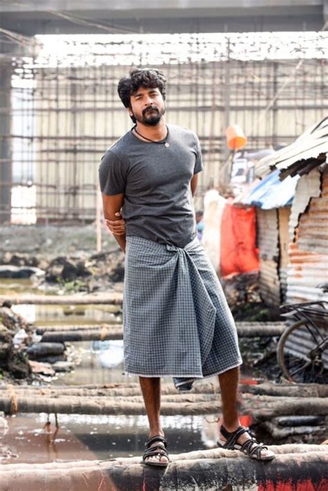 Learn How To Style A Lungi And Look Voguish From Our South Indian