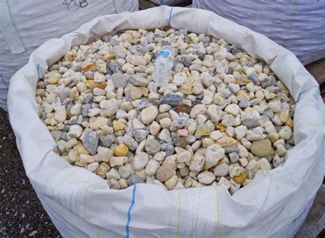 Approx 2000 Lbs Bag Of White River Rock 1 2 Landscaping Rocks