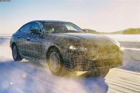 The new bmw m3 sedan and m4 coupe are so freakishly brash and potent they should probably come with a warning label. BMW M4 Gran Coupé kommt 2022? Warten wir mal ab...