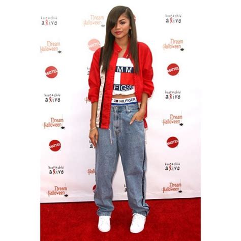 Before athleticwear was gigi's thing or rihanna's thing, it was aaliyah's thing. tommy hilfiger flag tube top - Google Search | Zendaya ...