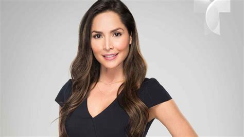 5 Veces Que Carmen Villalobos Nos Enseña Su Felicidad Por Conducir