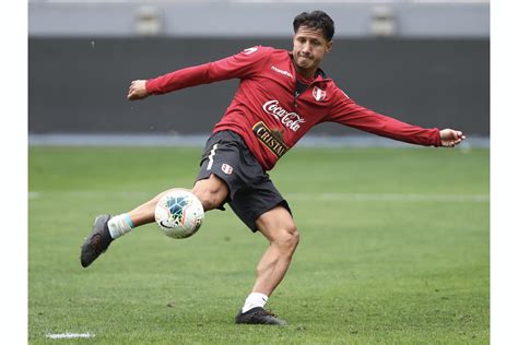 Gianluca Lapadula asegura que sigue creyendo en la clasificación a