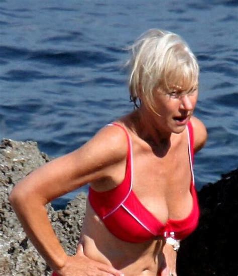 19 Women Over 60 I Would Still Totally Smash Wow Gallery Older