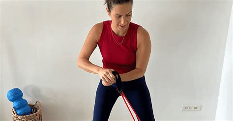 11 Resistance Band Exercises For A Full Body Workout Trendradars