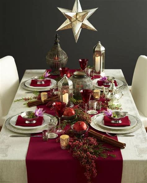 A successful soiree starts with a stunning christmas table setting (and a festive christmas tree). 20 Wonderful Christmas Dinner Table Settings For Merry ...