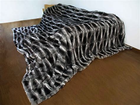 Dentro Home Extra Large Stunningly Luxurious Chinchilla Fur Blanket