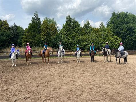 Set Clinics Bank Farm Riding School Learn To Ride In Stockport