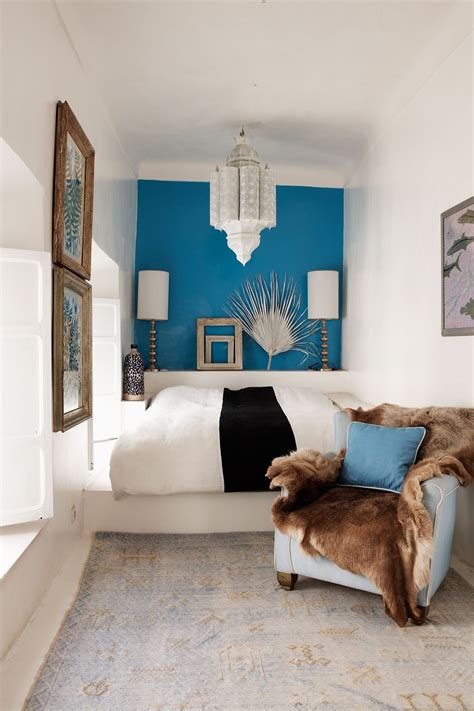 small bedroom ideas narrow bedroom narrow room blue feature wall