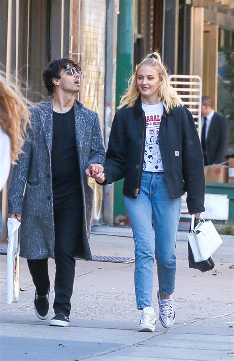 Sophie Turner Latest Photos - CelebMafia
