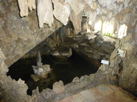 Inside Caves In Thailand With Some Nice Features Virily