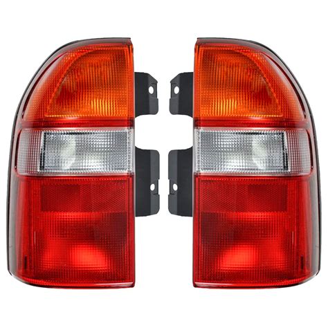 Diy Solutions® Lht07403 Driver And Passenger Side Replacement Tail Lights