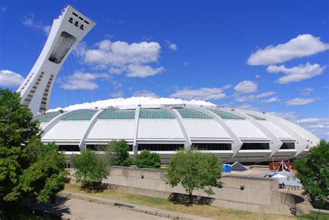 Montreal Olympic Stadium Editorial Stock Image Image Of Landmark