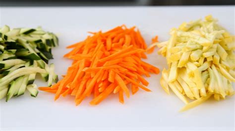 Does a food processor julienne. The Trick to a Quick Julienne | Everyday food, Food processor recipes, Julienne vegetables