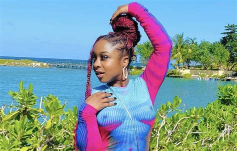 Lil Wayne S Daughter Reginae Carter Celebrates Birthday In Jamaica With