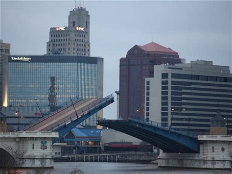 Downtown Toledo Bridge To Test Opening The Blade