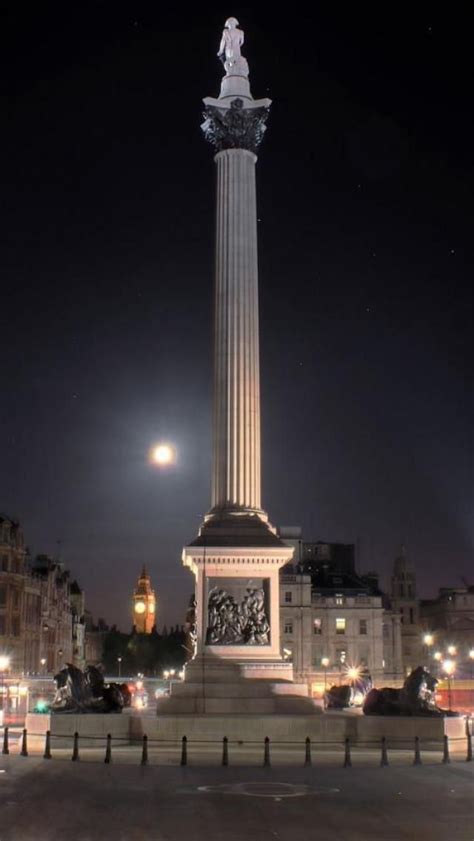 Lord Nelsons Column Trafalgar Square London With Big