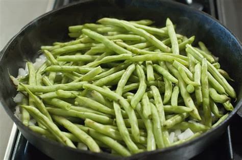 This easy entree includes two of my favorite veggies, green beans and cabbage. Fresh Green Beans | Recipe | Green beans, Fresh green ...
