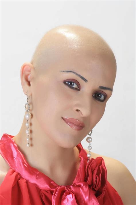 Pingl Sur Bald Beautiful Women